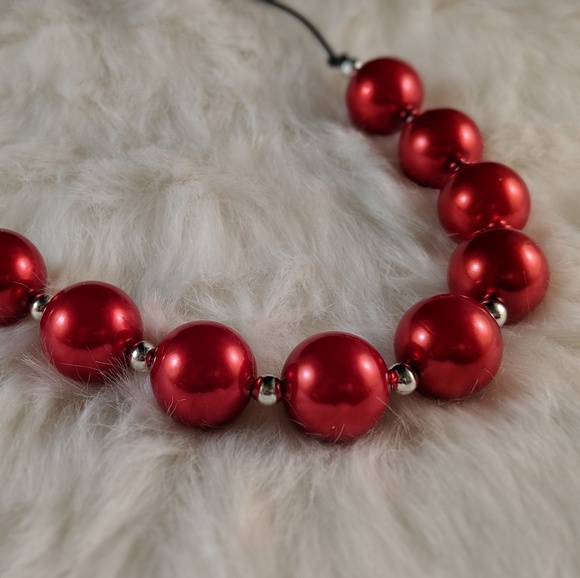 Solid Red pearl necklace - Picture 1 of 1